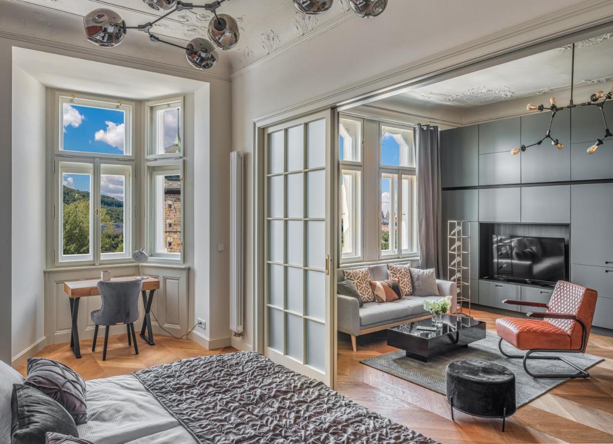 Mn6 Luxury Suites By Adrez Praga Esterno foto