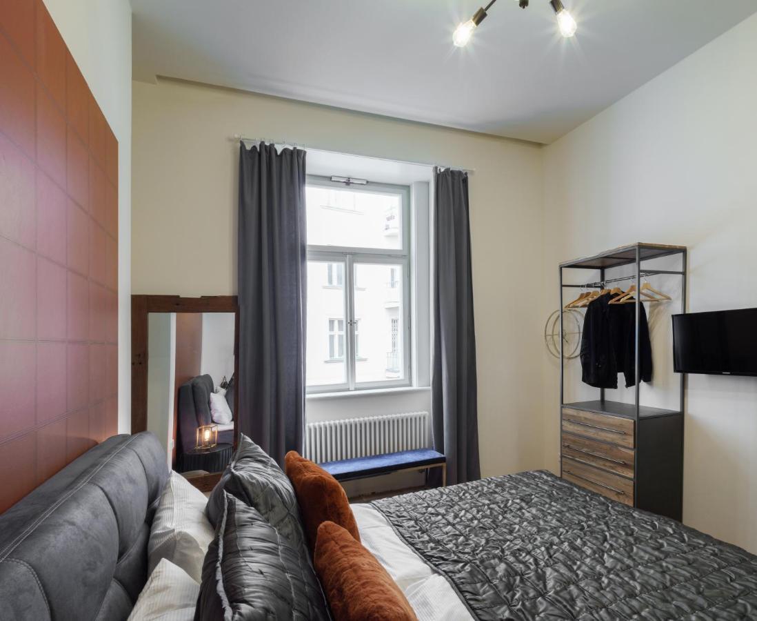 Mn6 Luxury Suites By Adrez Praga Esterno foto
