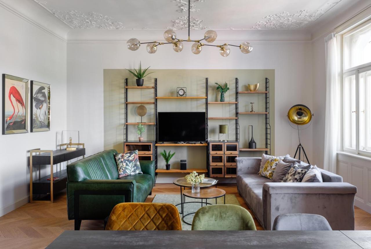 Mn6 Luxury Suites By Adrez Praga Esterno foto